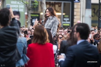 L_Oreal_Paris_Fashion_Show_01_10_17_2823029.jpg