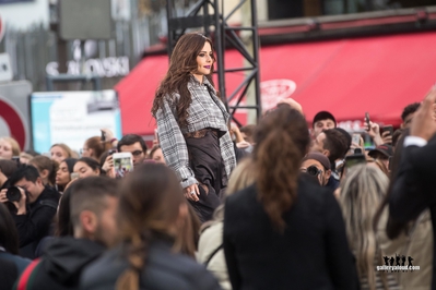 L_Oreal_Paris_Fashion_Show_01_10_17_2824129.jpg