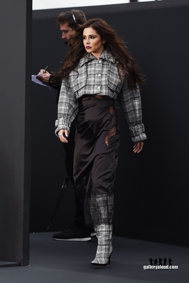 L_Oreal_Paris_Fashion_Show_01_10_17_289529.jpg