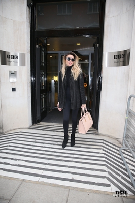 At_BBC_Radio_2_studios_03_10_17_282129.jpg