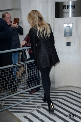 At_BBC_Radio_2_studios_03_10_17_284629.jpg