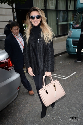 At_BBC_Radio_2_studios_03_10_17_286029.jpg