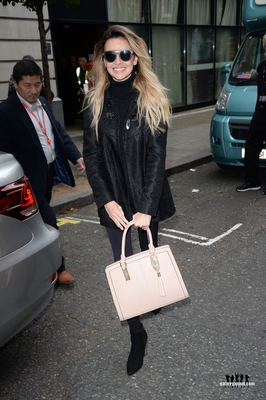 At_BBC_Radio_2_studios_03_10_17_286129.jpg