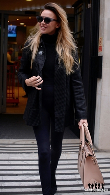 At_BBC_Radio_2_studios_03_10_17_288829.jpg