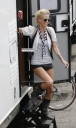 Sarah_Harding_on_the_set_of_St_Trinians_movie_110709_24.jpg