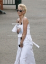 Sarah_Harding_on_the_set_of_St_Trinians_movie_110709_33.jpg