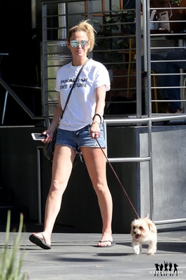 Walking_Chad_s_dog_in_Los_Angeles_06_10_17_28729.jpg