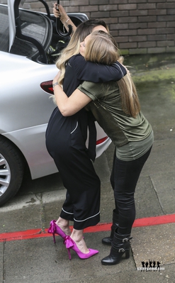 Leaving_the_ITV_studios_26_10_17_283429.jpg