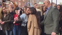 Cheryl_Meets_Fans_at_Prince2592s_Trust_Centre_Opening_mp40020.jpg