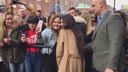 Cheryl_Meets_Fans_at_Prince2592s_Trust_Centre_Opening_mp40022.jpg