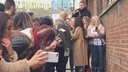 Имя файла=Cheryl_Meets_Fans_at_Prince2592s_Trust_Centre_Opening_mp40081.jpg
Размер файла=211КБ
Размеры=1920x1080
Дата=Фев 23, 2018 Cheryl_Meets_Fans_at_Prince2592s_Trust_Centre_Opening_mp40081.jpg