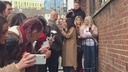 Имя файла=Cheryl_Meets_Fans_at_Prince2592s_Trust_Centre_Opening_mp40084.jpg
Размер файла=206КБ
Размеры=1920x1080
Дата=Фев 23, 2018 Cheryl_Meets_Fans_at_Prince2592s_Trust_Centre_Opening_mp40084.jpg