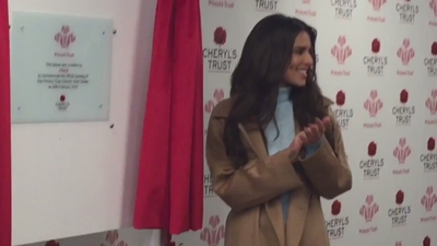 Cheryl_Opens_Prince2592s_Trust_Centre_mp40023.jpg