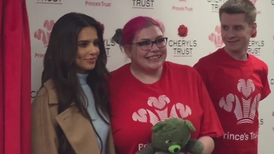 Cheryl_Opens_Prince2592s_Trust_Centre_mp40065.jpg