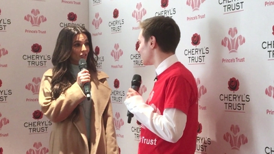 Priceless_reaction_as_Cheryl_surprises_young_person_live_on_stage_in_Newcastle_mp40108.jpg
