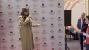 Имя файла=Priceless_reaction_as_Cheryl_surprises_young_person_live_on_stage_in_Newcastle_mp40028.jpg
Размер файла=190КБ
Размеры=1920x1080
Дата=Март 09, 2018 Priceless_reaction_as_Cheryl_surprises_young_person_live_on_stage_in_Newcastle_mp40028.jpg