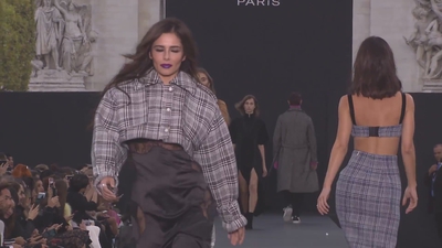 Defile_L_Oreal_Paris_Champs-Elysees_2017_mp40209.jpg