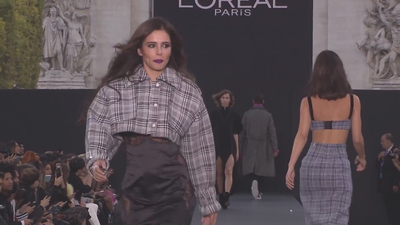 Defile_L_Oreal_Paris_Champs-Elysees_2017_mp40210.jpg