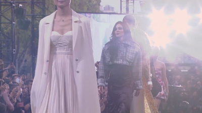 Defile_L_Oreal_Paris_Champs-Elysees_2017_mp41028.jpg