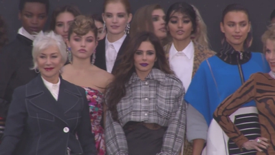 Defile_L_Oreal_Paris_Champs-Elysees_2017_mp41066.jpg
