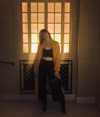 Arriving_at_the_Faustine_Steinmetz_show_for_LFW_19_02_18_28829.jpg