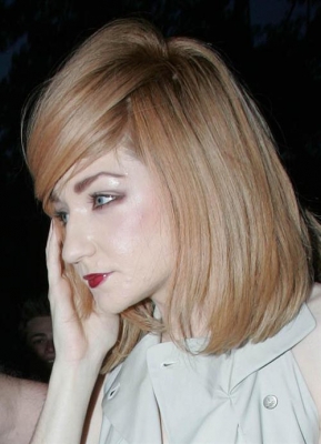 Nicola_Roberts_leaving_Lady_GagaConcert_140709_49.jpg