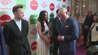 Prince_Charles_meets_hosts_Ant_and_Dec_at_Prince_s_Trust_Awards_mp40116.jpg