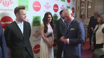 Prince_Charles_meets_hosts_Ant_and_Dec_at_Prince_s_Trust_Awards_mp40117.jpg
