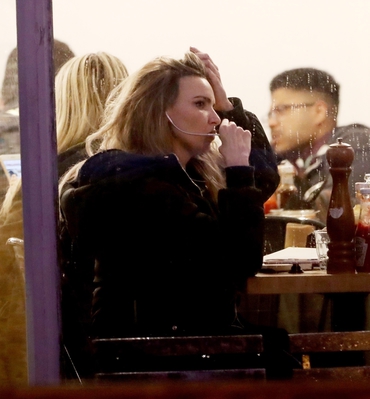 At_a_coffee_shop_in_London_10_03_18_28629.jpg