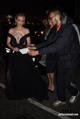 Outside_Porchester_Hall_for_the_National_Film_Awards_28_03_18_281929.jpg