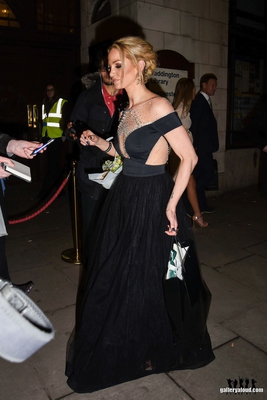Outside_Porchester_Hall_for_the_National_Film_Awards_28_03_18_282529.jpg