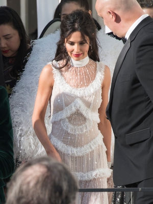 Leaving_Hotel_Martinez_in_Cannes_11_05_18_283729.jpg