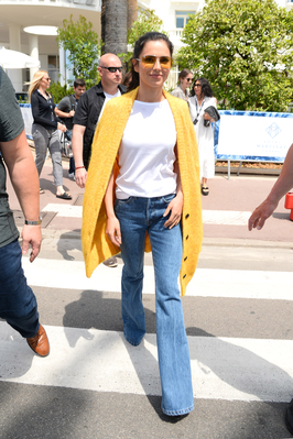 Arriving_at_a_beach_club_during_the_71st_annual_Cannes_Film_Festival_12_05_18_2812029.jpg