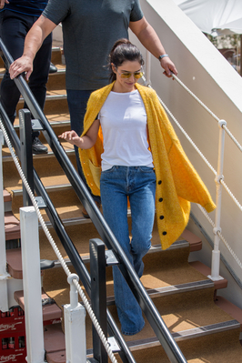Arriving_at_a_beach_club_during_the_71st_annual_Cannes_Film_Festival_12_05_18_2812929.jpg