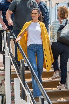 Arriving_at_a_beach_club_during_the_71st_annual_Cannes_Film_Festival_12_05_18_2814929.jpg