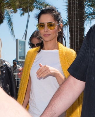 Arriving_at_a_beach_club_during_the_71st_annual_Cannes_Film_Festival_12_05_18_2824229.jpg