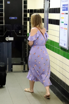 Leaving_Intertalent_House2C_London_25_06_18_282529.jpg