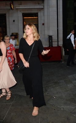 Leaving_Brasserie_Zedel_after_her_performance_23_07_18_286129.jpg