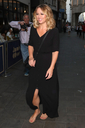 Leaving_Brasserie_Zedel_after_her_performance_23_07_18_2810429.jpg