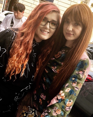 Nicola_Roberts_attends_the_House_Of_Holland_front_row_during_London_Fashion_Week_15_09_18_282729.jpg