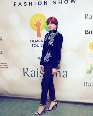 Nicola_Roberts_showed_no_signs_of_slowing_down_as_she_attended_the_Red_charity_fashion_show_at_St_Mary_s_in_London_19_09_18_28929.jpg