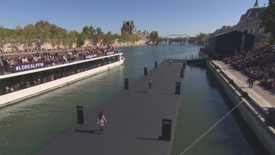 Le_Defile_L_Oreal_Paris_mp40181.jpg