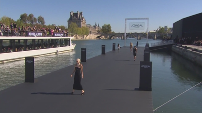 Le_Defile_L_Oreal_Paris_mp40241.jpg
