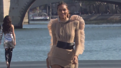 Le_Defile_L_Oreal_Paris_mp40277.jpg