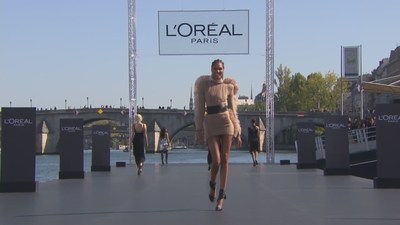 Le_Defile_L_Oreal_Paris_mp40288.jpg