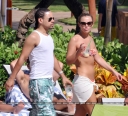 Имя файла=Kimberley_and_Justin_in_Hawaii_130709_24.jpg
Размер файла=339КБ
Размеры=1499x1369
Дата=Март 09, 2012 Kimberley_and_Justin_in_Hawaii_130709_24.jpg