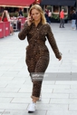 Имя файла=Kimberley_Walsh_seen_leaving_the_Global_Radio_Studios_05_10_18_28329.jpg
Размер файла=308КБ
Размеры=683x1024
Дата=Окт 12, 2018 Kimberley_Walsh_seen_leaving_the_Global_Radio_Studios_05_10_18_28329.jpg