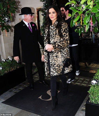 Arriving___leaving_the_Scott_s_restaurant_in_London2C_UK_14_11_18_282229.jpg