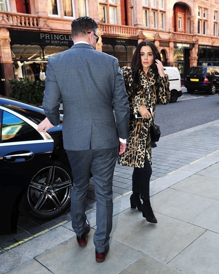 Arriving___leaving_the_Scott_s_restaurant_in_London2C_UK_14_11_18_284729.jpg