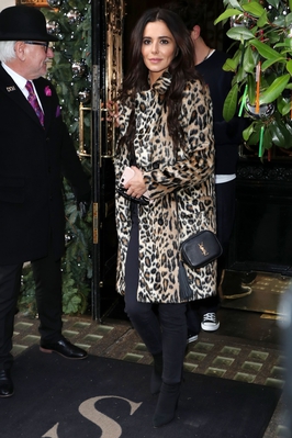 Arriving___leaving_the_Scott_s_restaurant_in_London2C_UK_14_11_18_285829.jpg